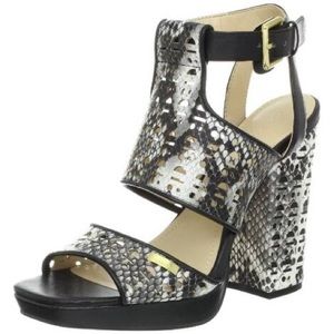 Calvin Klein Vallin Snake platform Sandal new!